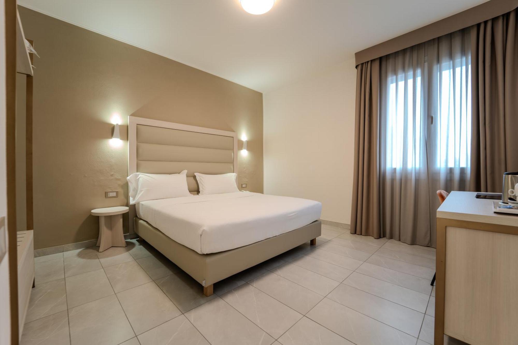 Hotel Donatello Modena Ngoại thất bức ảnh