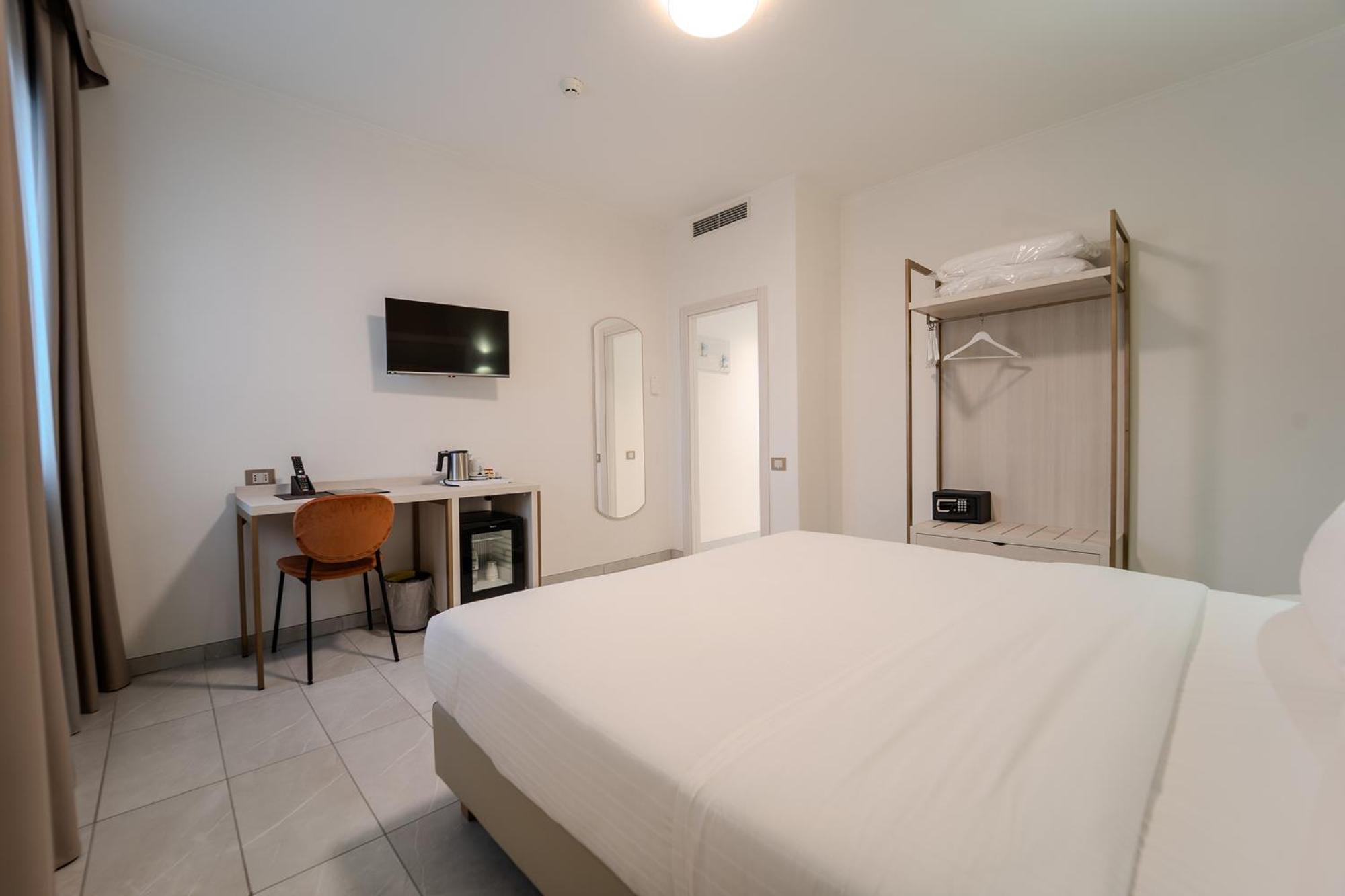 Hotel Donatello Modena Ngoại thất bức ảnh