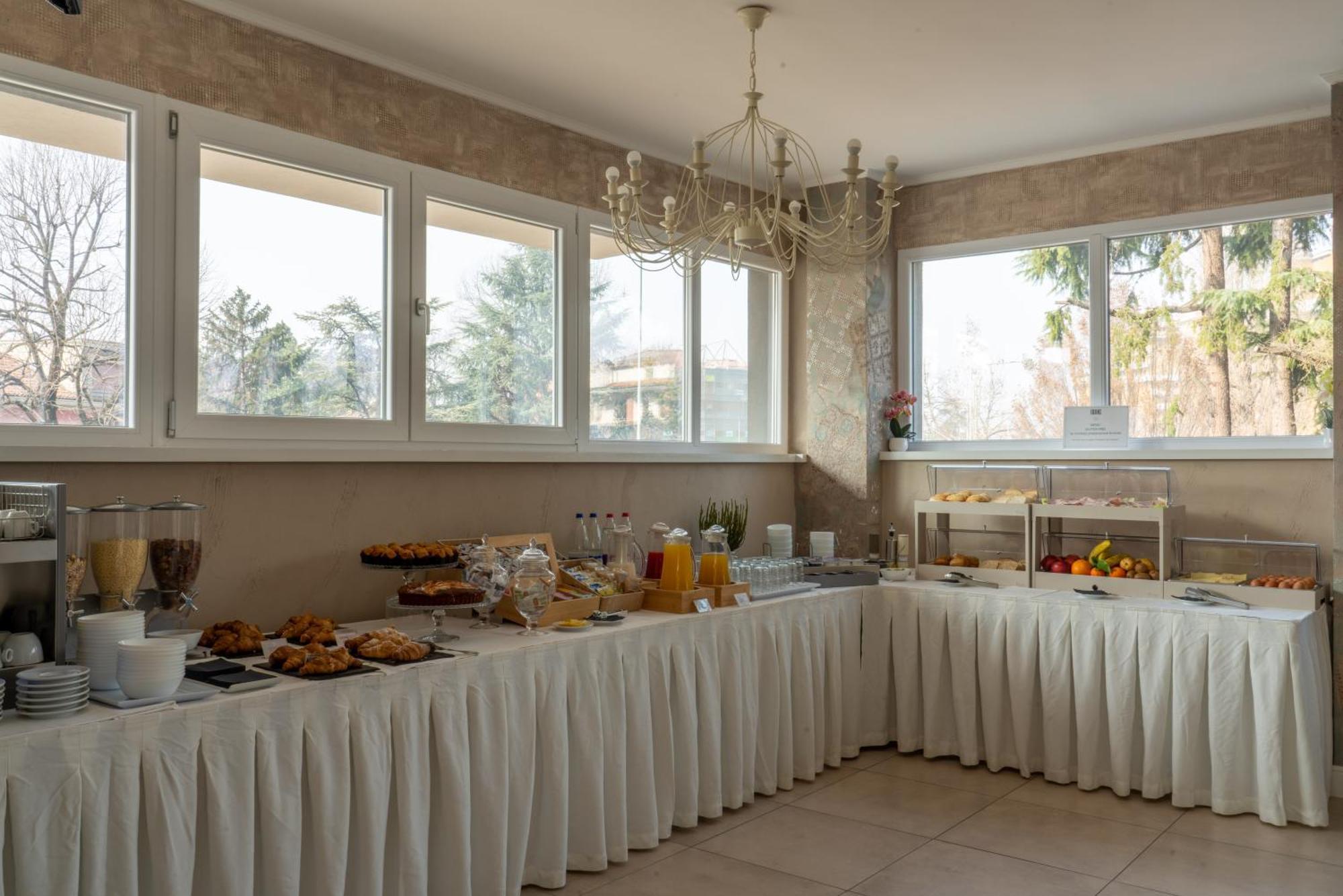 Hotel Donatello Modena Ngoại thất bức ảnh